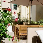 Petit Bijou Near Porto Antico